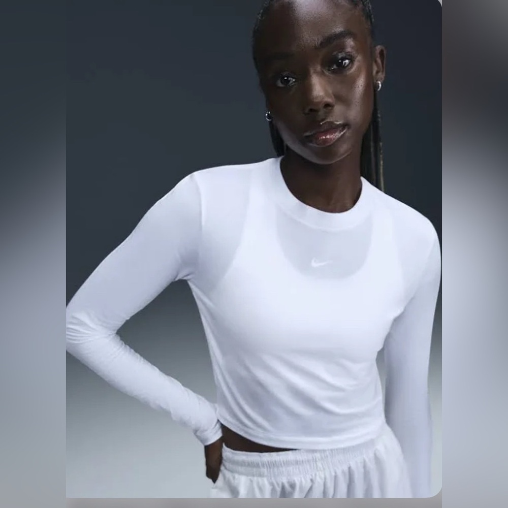 Nike Classic White cropped Long Sleeve Tee